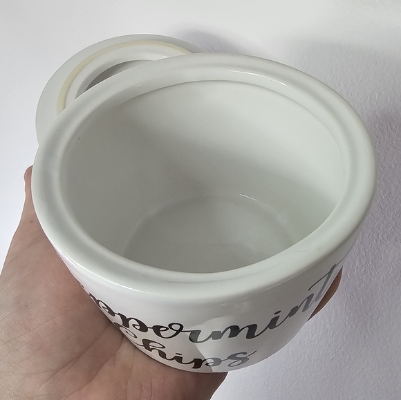 Sleigh Bell Bistro Peppermint Chips Container - Picture 5 of 10